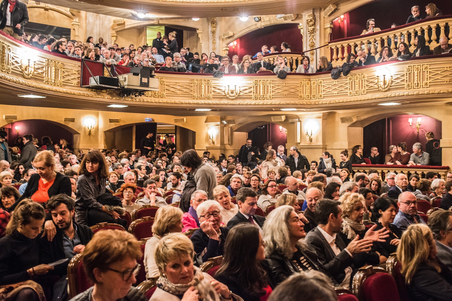 best theatre night in Paris secrets