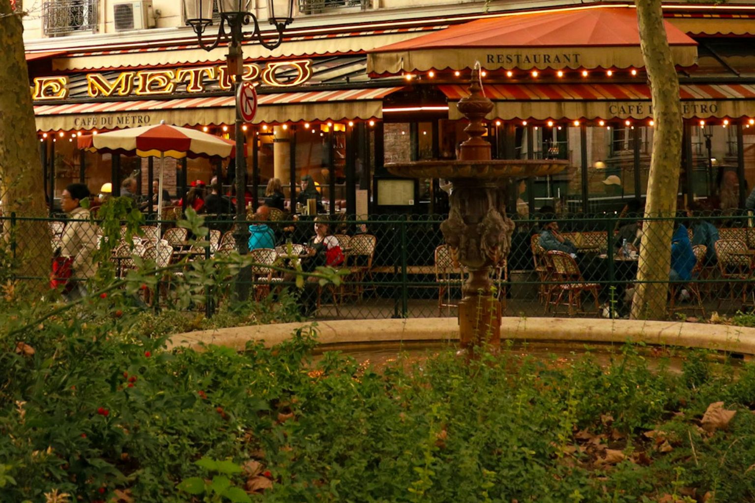 Dinner and Show Experiences in Paris - Theatre in Paris