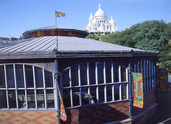 Halle Saint-Pierre exterior