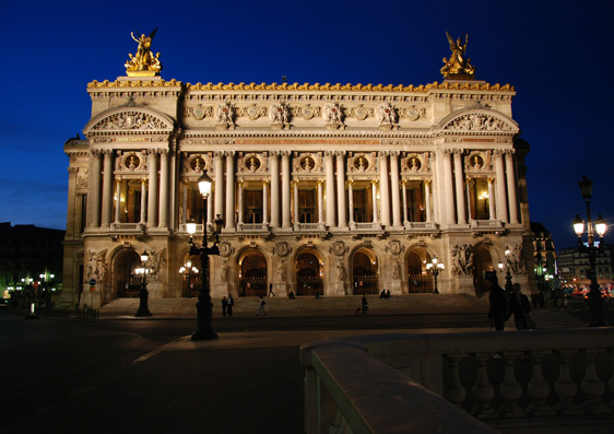 opera palais garnier de nuit