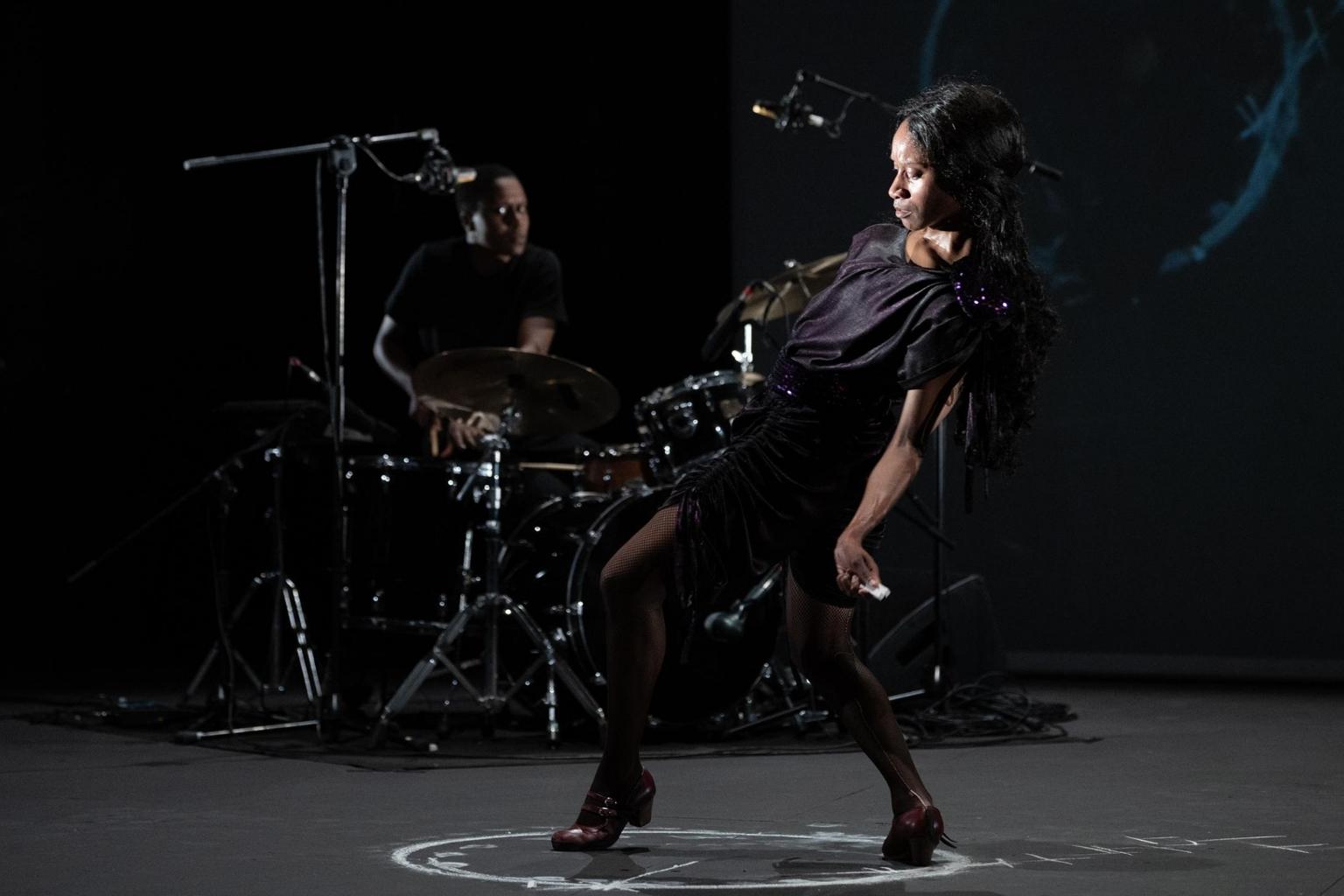 The Disappearing Act by Yinka Esi Graves - Chaillot National Dance Theatre - Theatre in Paris - Tickets - © E Manez J Jordan